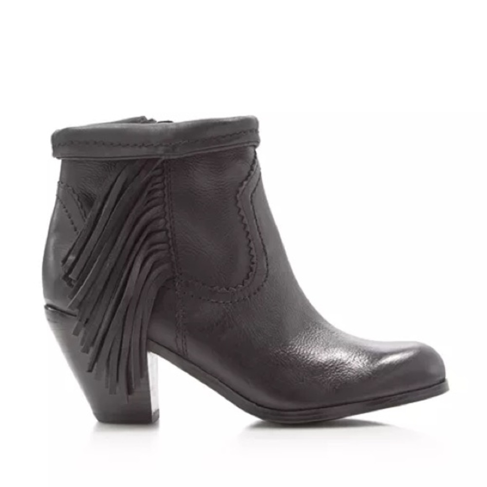 SALE 🎉 Sam Edleman Louie Fringe Black Leather booties size 10